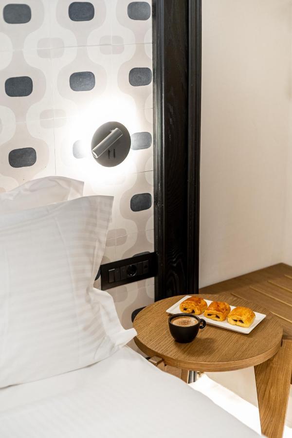 Amer Suites Fira  Bagian luar foto