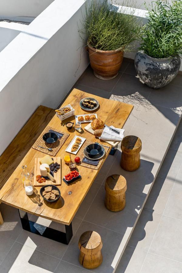 Amer Suites Fira  Bagian luar foto